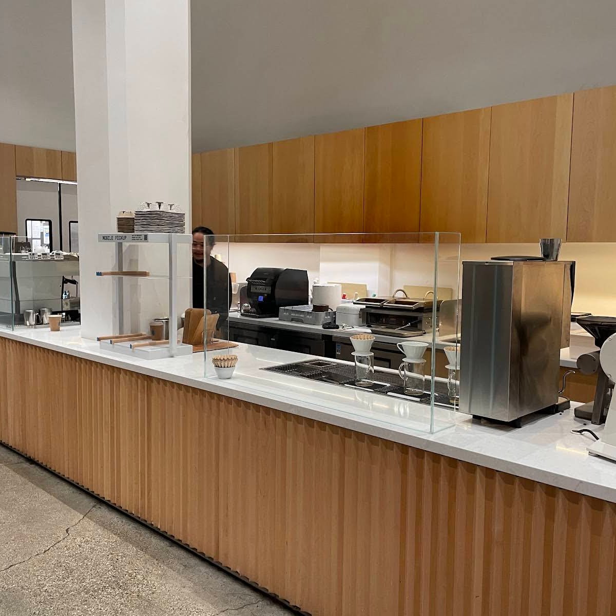 Blue Bottle Coffee specialty coffee shop in San Francisco - photo 2
