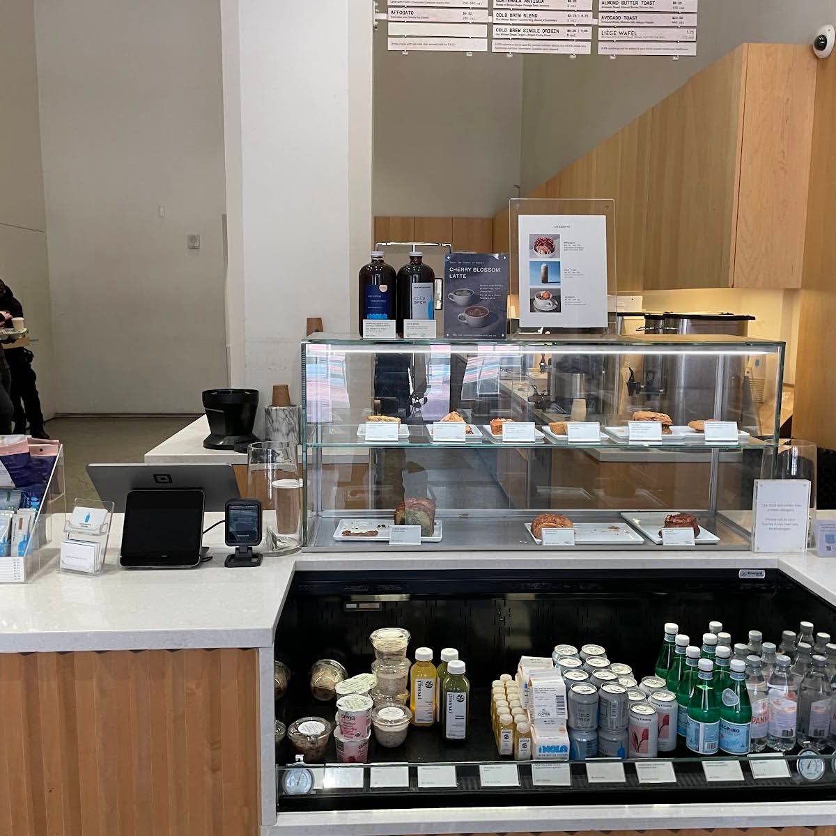 Blue Bottle Coffee specialty coffee shop in San Francisco - photo 7