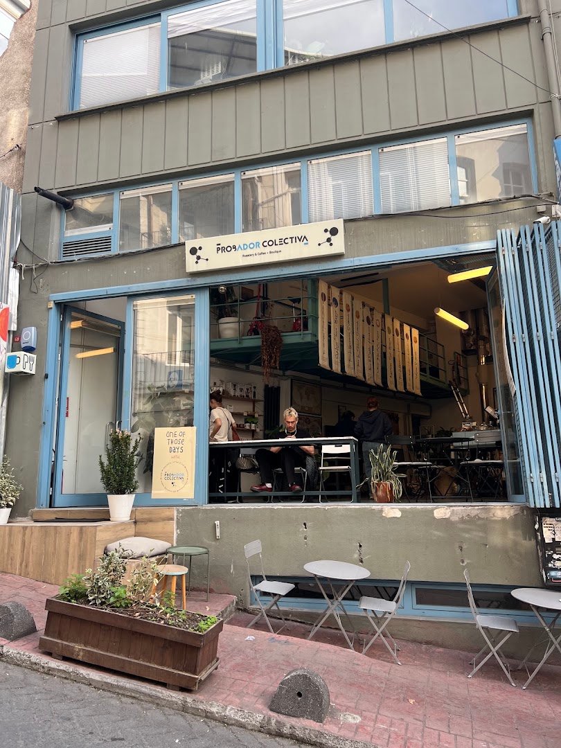 Parsa Coffee Roasters specialty coffee shop in Istanbul - photo 9