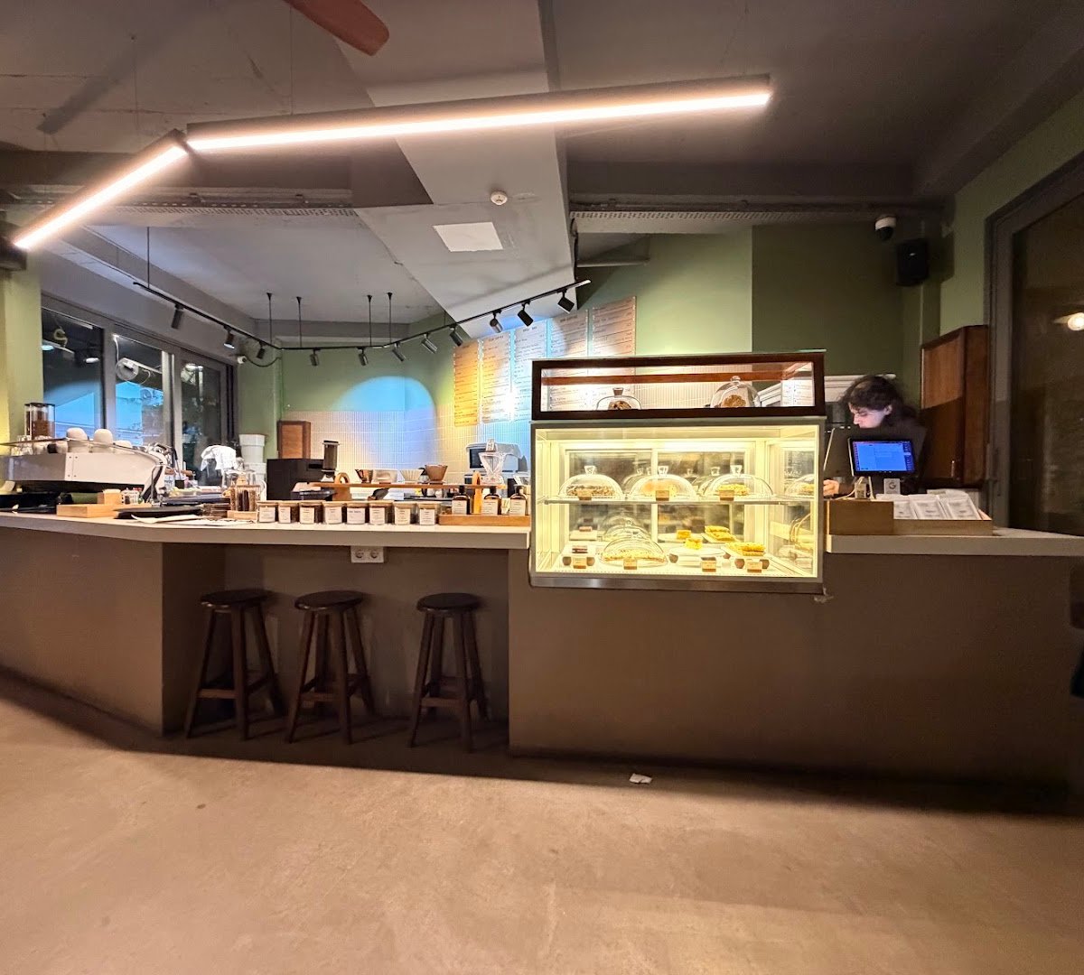 Parsa Coffee Roasters specialty coffee shop in Istanbul - photo 10