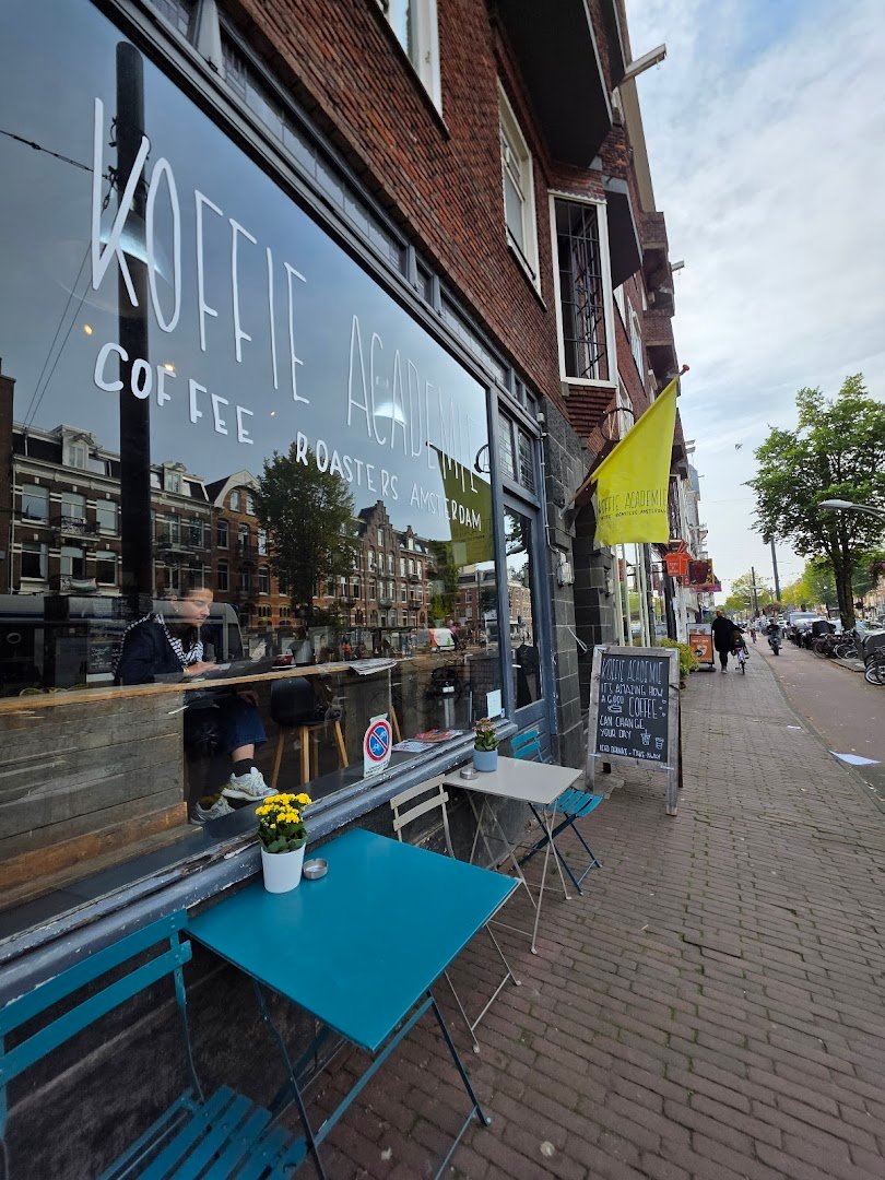 Koffie Academie specialty coffee shop in Amsterdam - photo 7