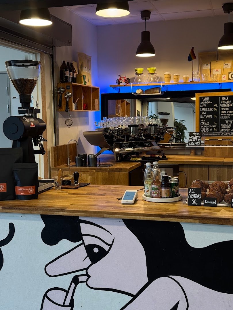 COFFICE Coffee specialty coffee shop in Copenhagen - photo 10
