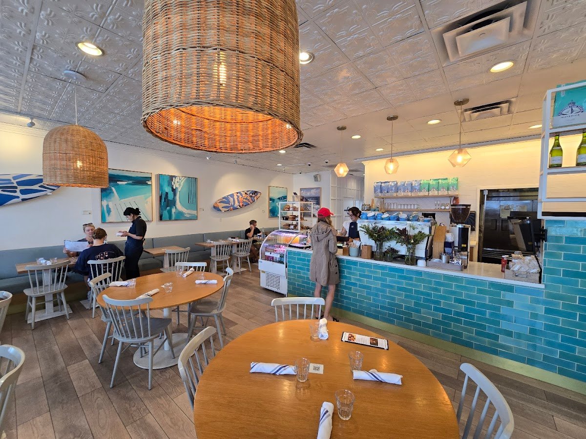 Bluestone Lane Manhattan Beach Café specialty coffee shop in Los Angeles - photo 3