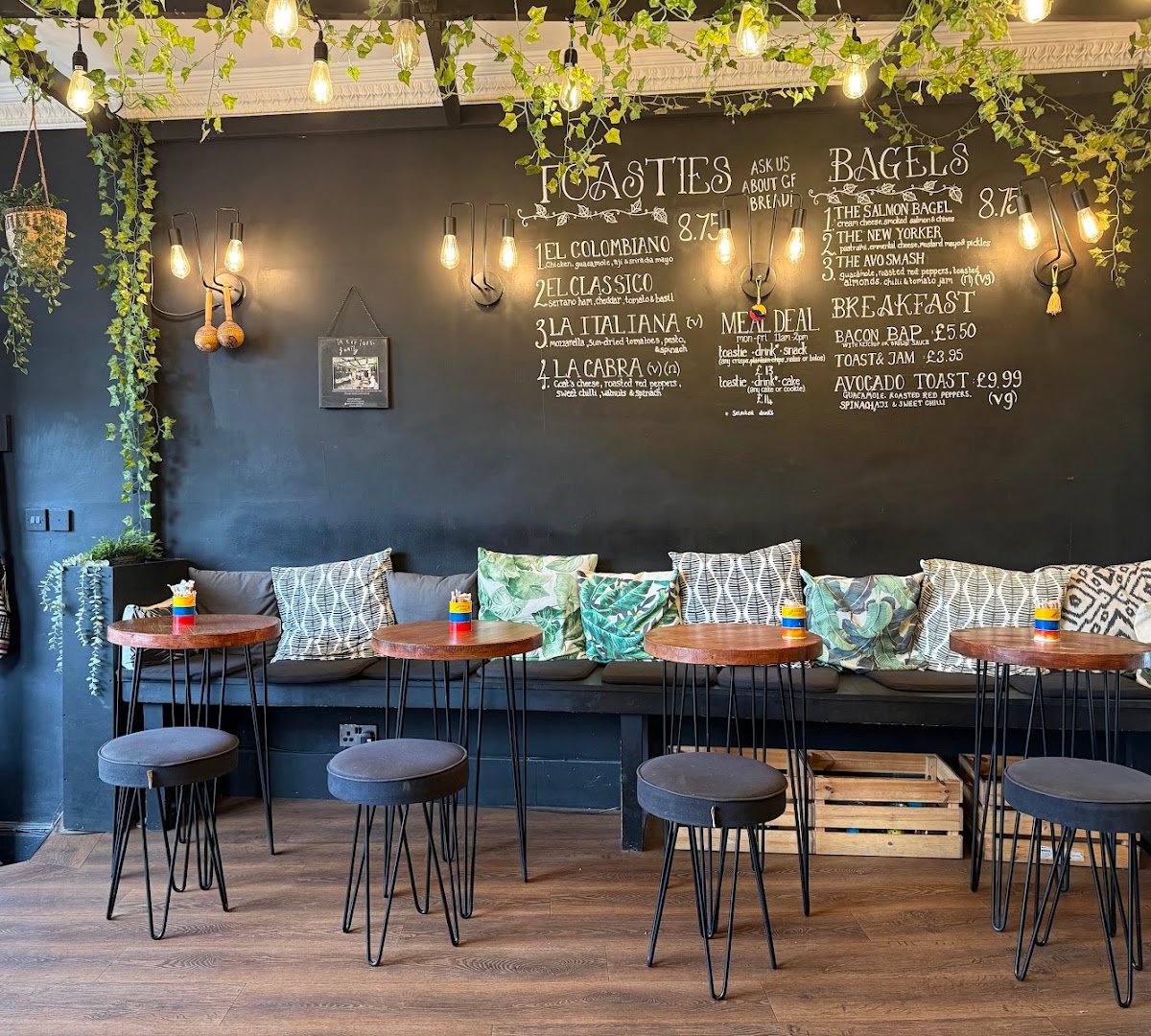 The Colombian Company specialty coffee shop in Bristol - photo 9