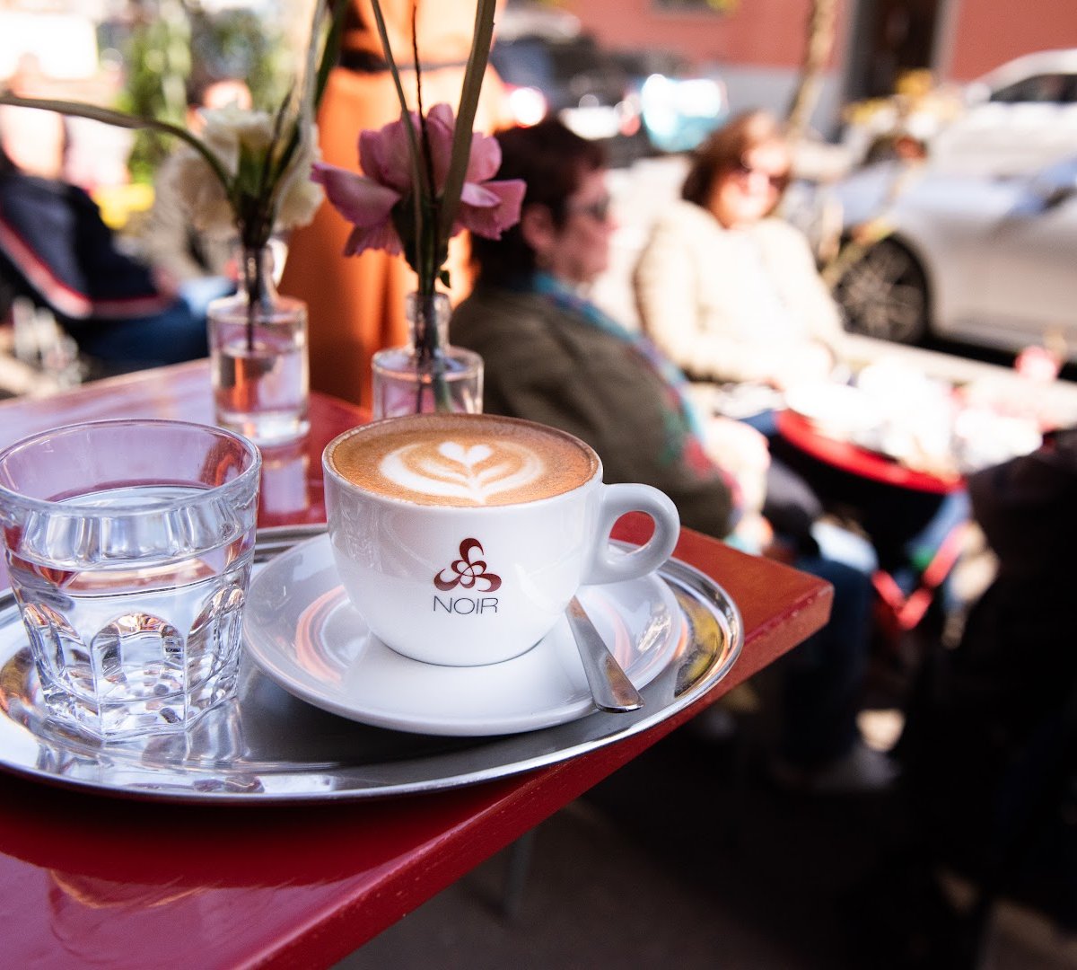 Coffee at Café Noir, specialty coffee shop in Zurich