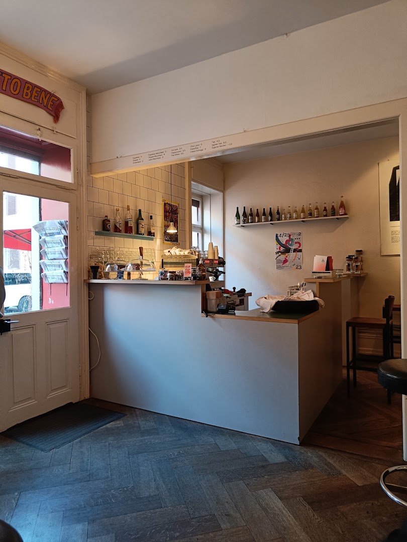 Interior of Café Noir, specialty coffee shop in Zurich