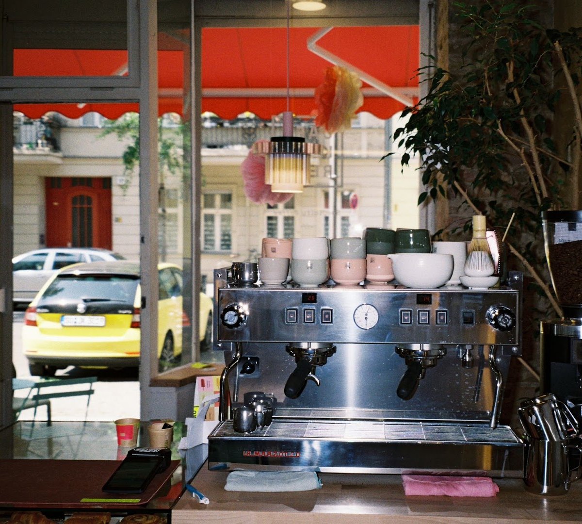 Café Komorebi specialty coffee shop in Berlin - photo 4