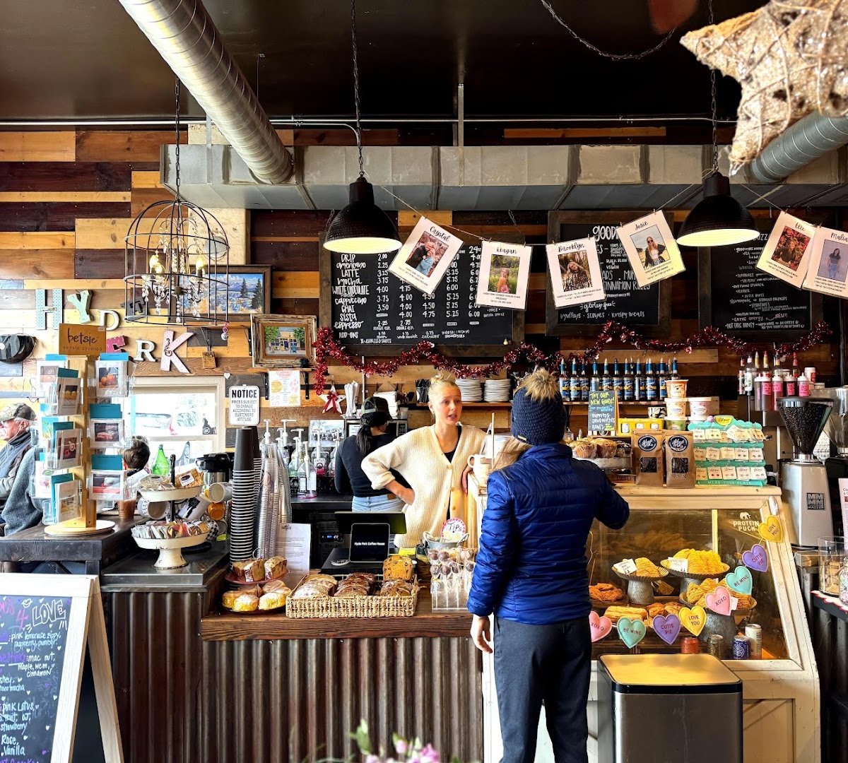Hyde Perk Coffee House specialty coffee shop in Boise - photo 6
