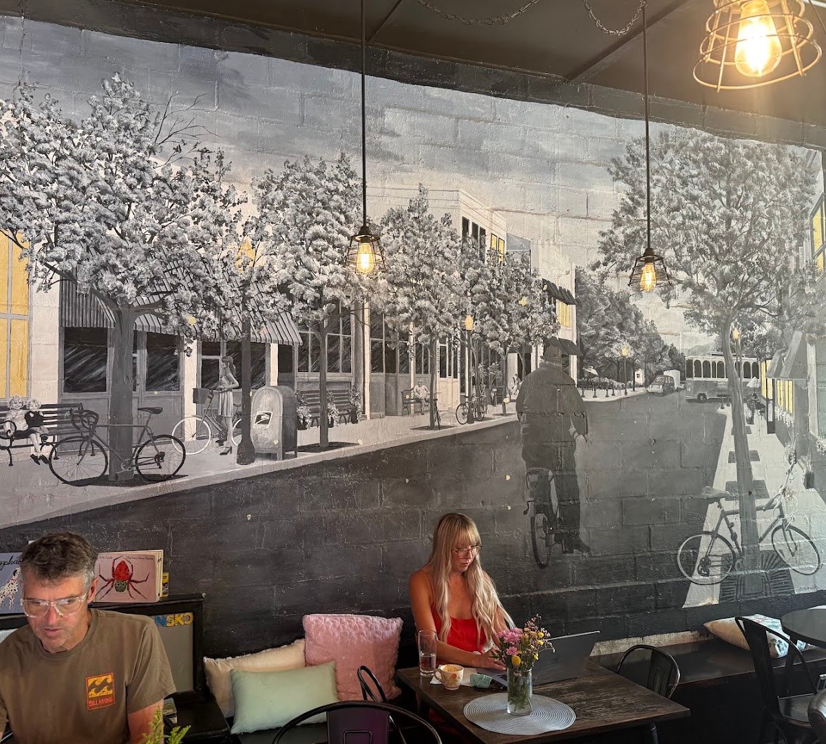 Hyde Perk Coffee House specialty coffee shop in Boise - photo 10