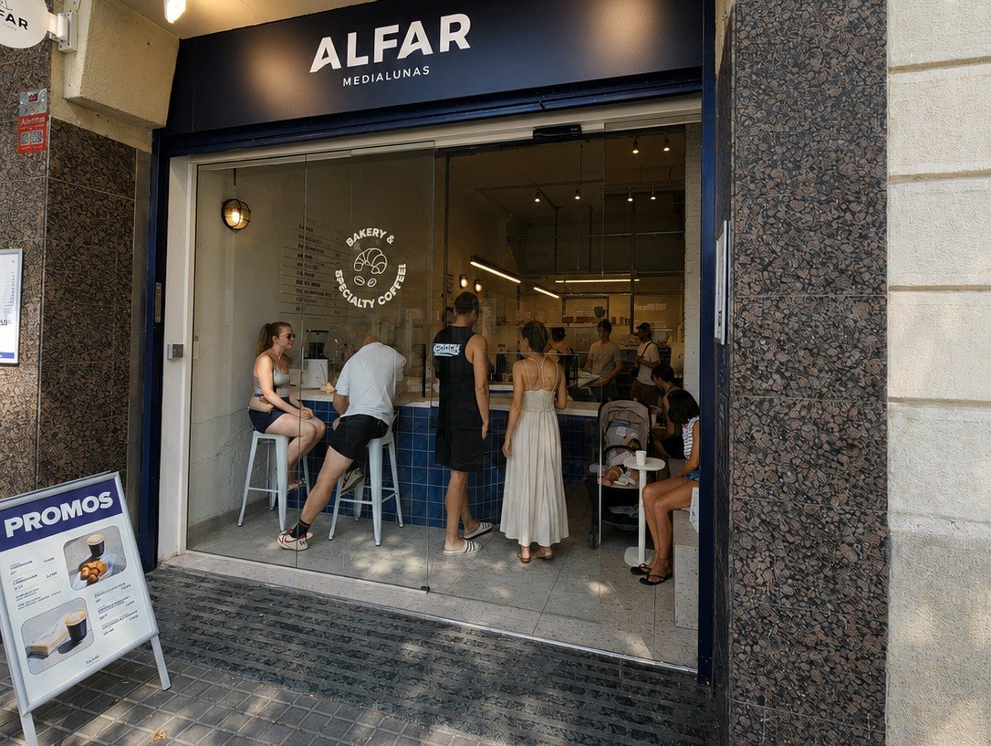 ALFAR Medialunas & Café specialty coffee shop in Barcelona - photo 7
