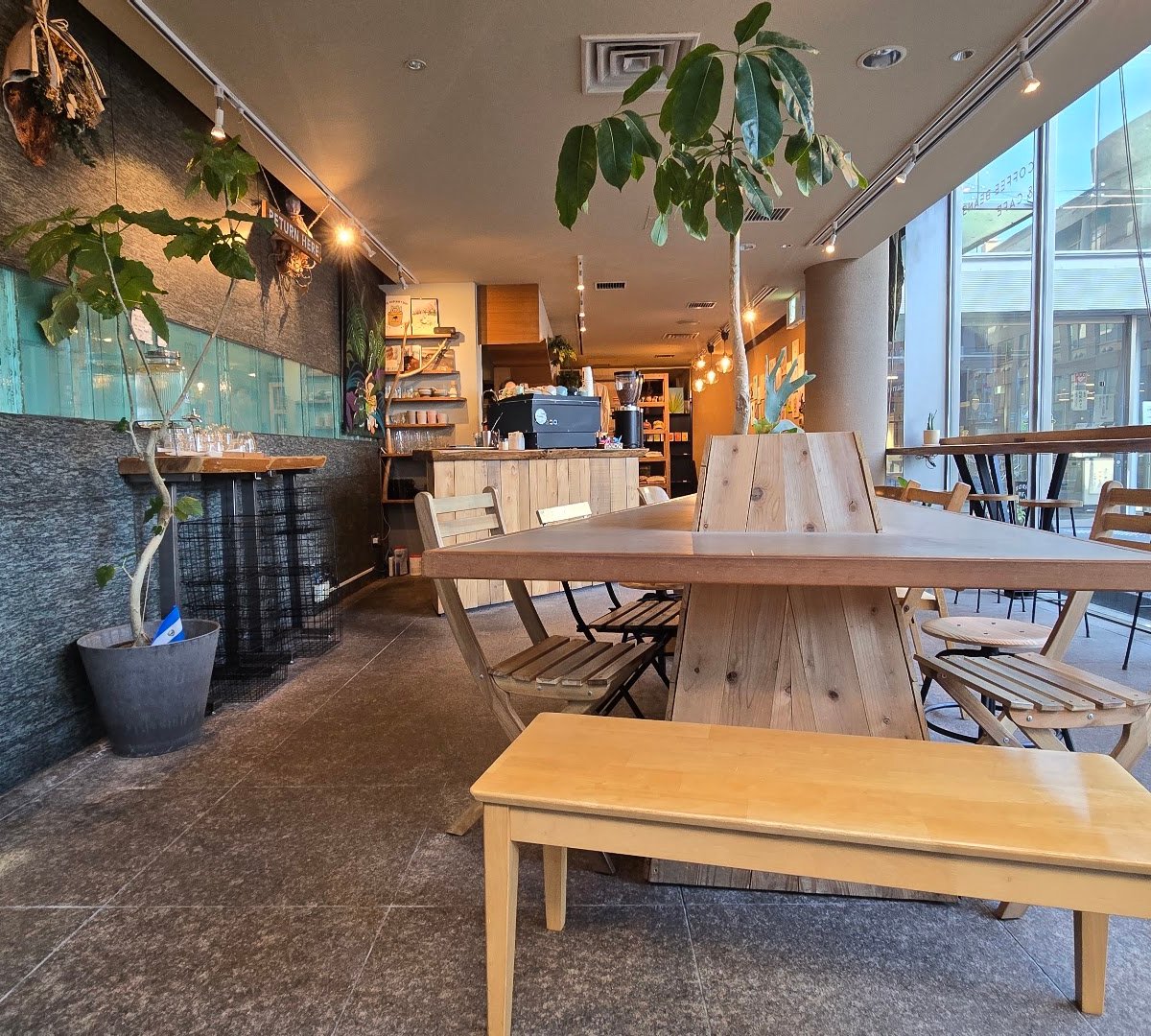 COYOTE the ordinary shop specialty coffee shop in Kyoto - photo 4