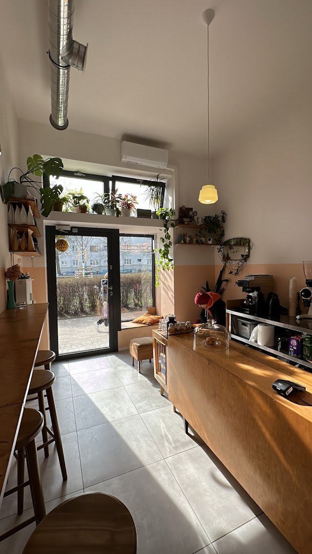 Interior of Błysk Espresso Bar, specialty coffee shop in Warsaw