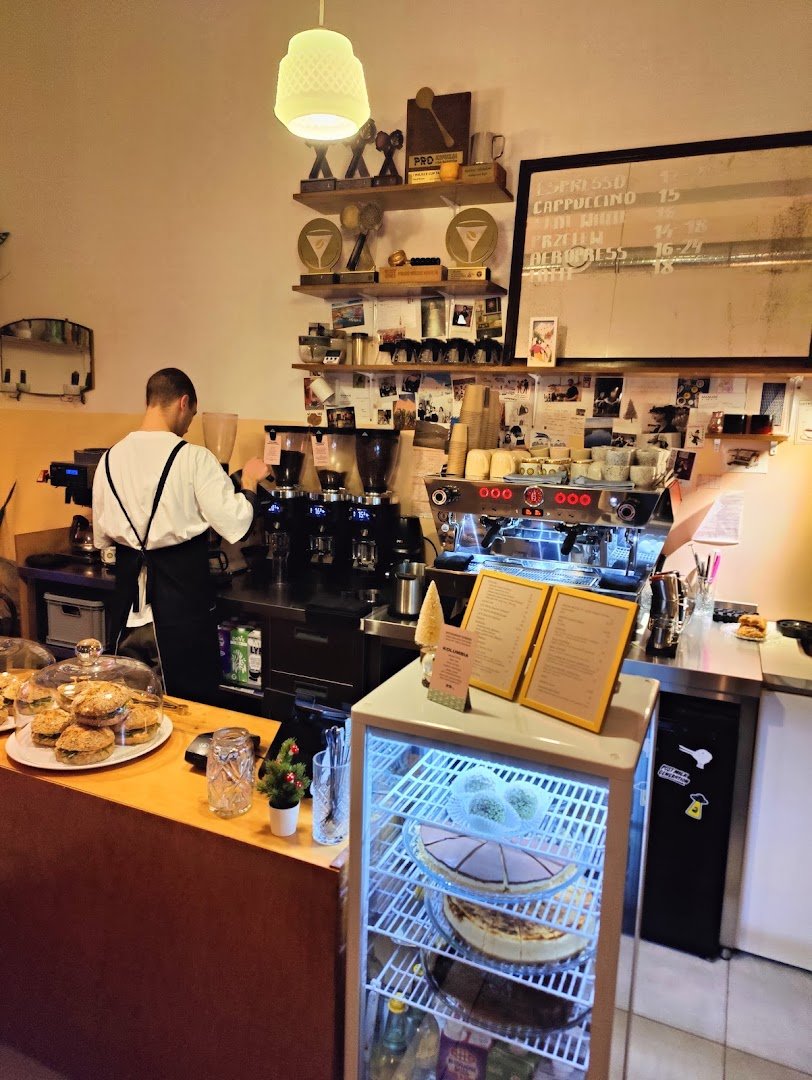 Interior of Błysk Espresso Bar, specialty coffee shop in Warsaw