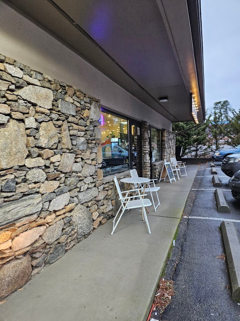 Retro Coffee specialty coffee shop in Asheville - photo 11