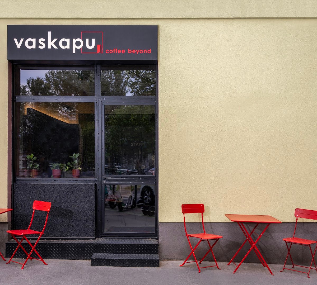 Vaskapu - Coffee Beyond specialty coffee shop in Budapest - photo 3