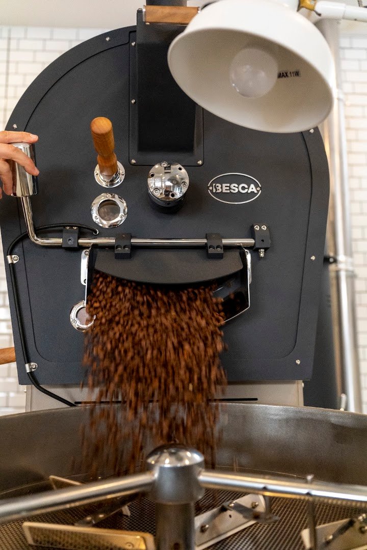 Whiff Coffee Roastery specialty coffee shop in Istanbul - photo 6