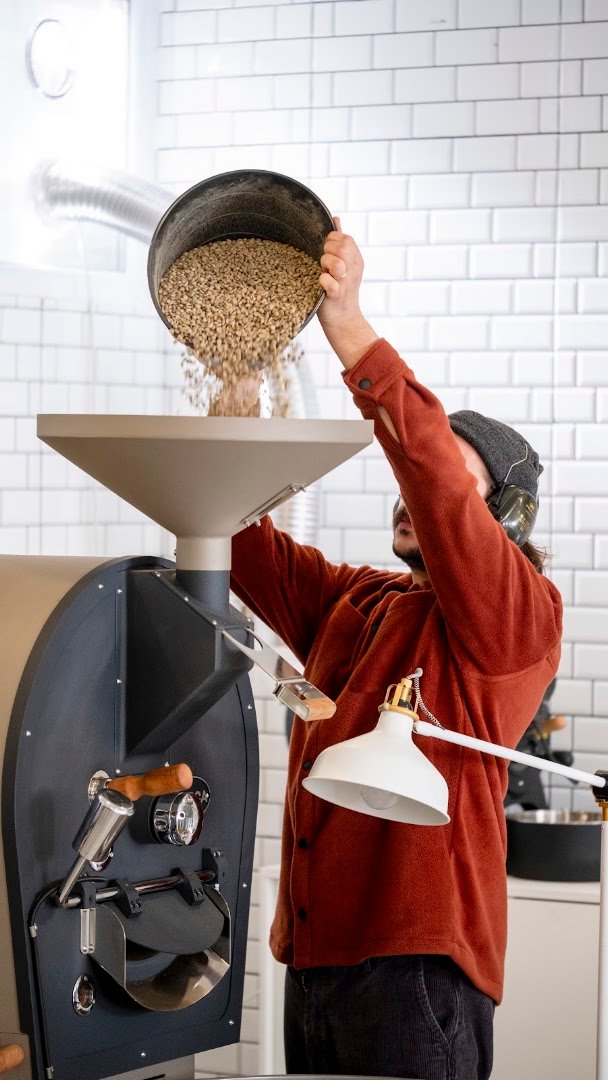 Whiff Coffee Roastery specialty coffee shop in Istanbul - photo 7