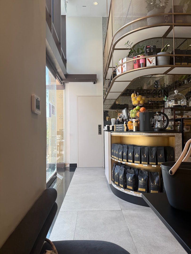 Boon Coffee Roasters Golden Mile - Palm Jumeirah specialty coffee shop in Dubai - photo 10