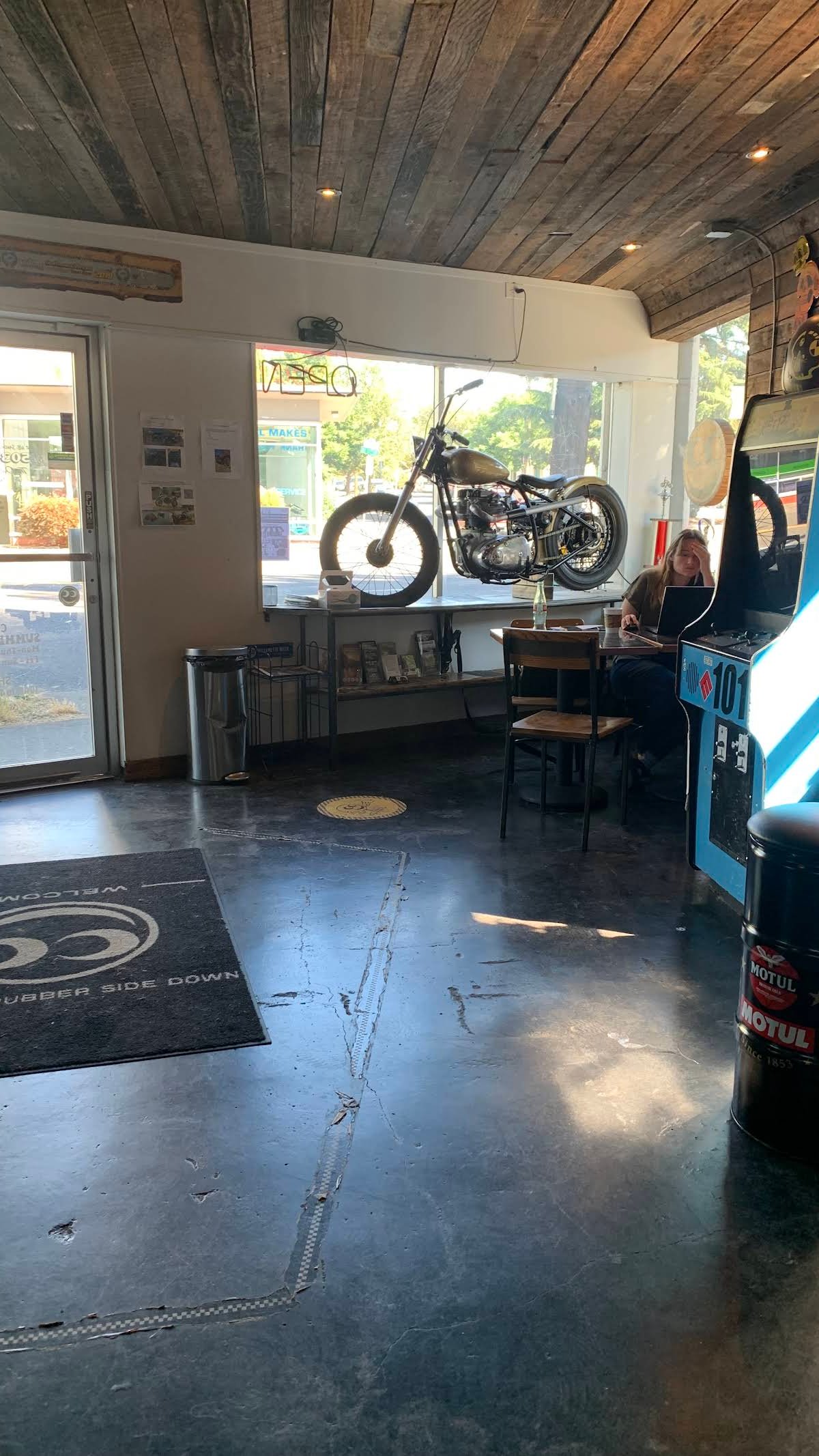 See See Motor Coffee Co. specialty coffee shop in Portland - photo 10