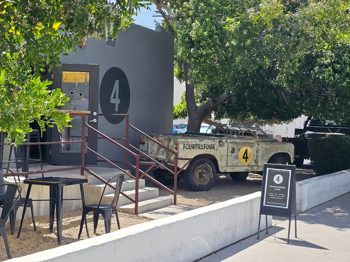 Fourtillfour Cafe specialty coffee shop in Phoenix - photo 9