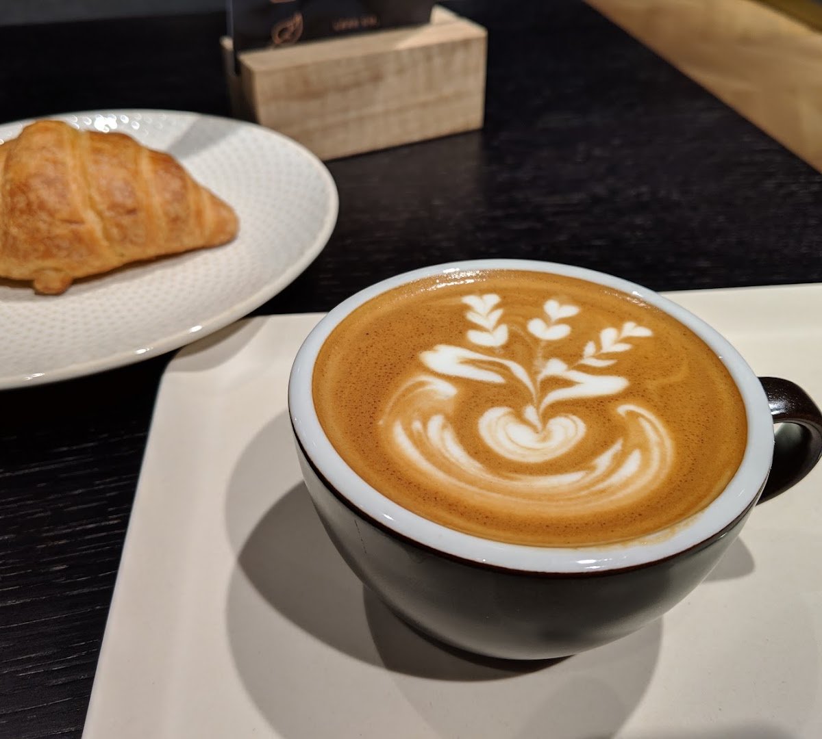 Coffee at Coffee Bar Tessinerplatz, specialty coffee shop in Zurich