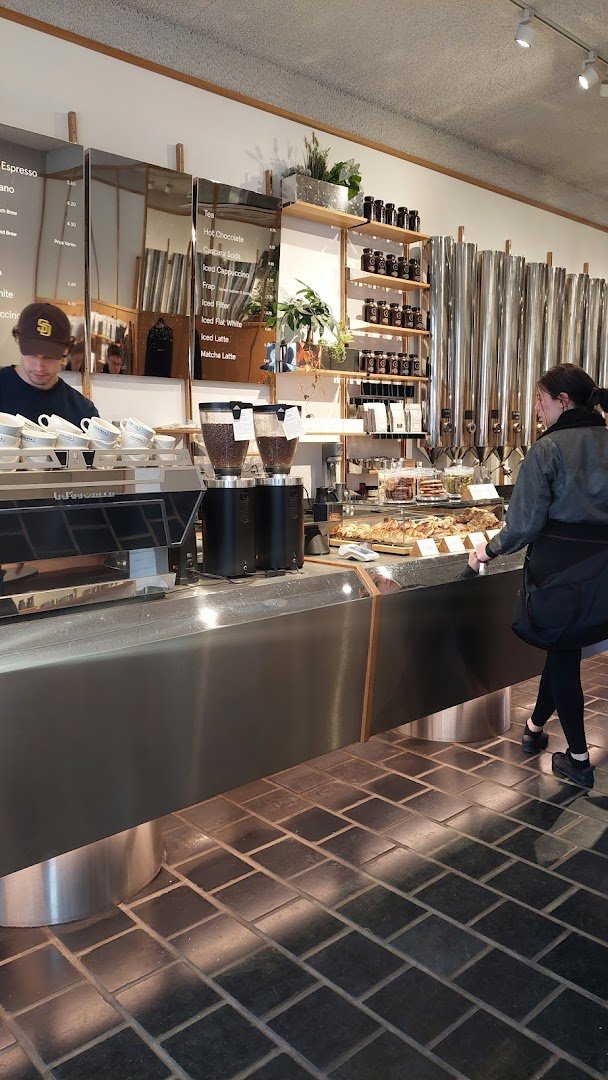 Bonanza Coffee Mitte specialty coffee shop in Berlin - photo 2