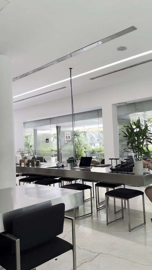 Bosgaurus Coffee Roasters - Saigon Pearl specialty coffee shop in Ho Chi Minh City - photo 8