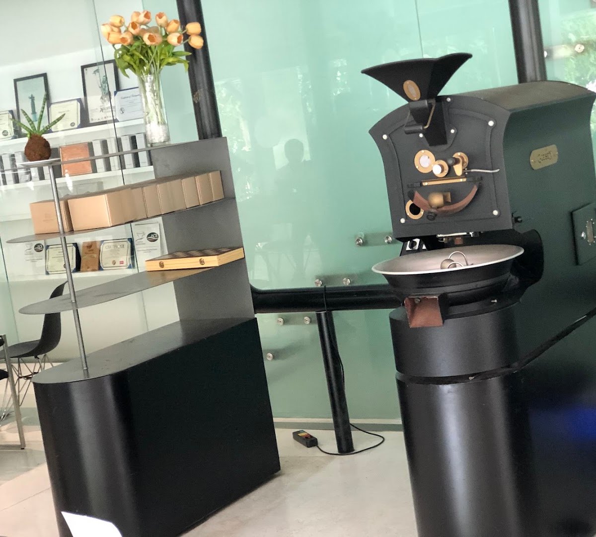 Bosgaurus Coffee Roasters - Saigon Pearl specialty coffee shop in Ho Chi Minh City - photo 10