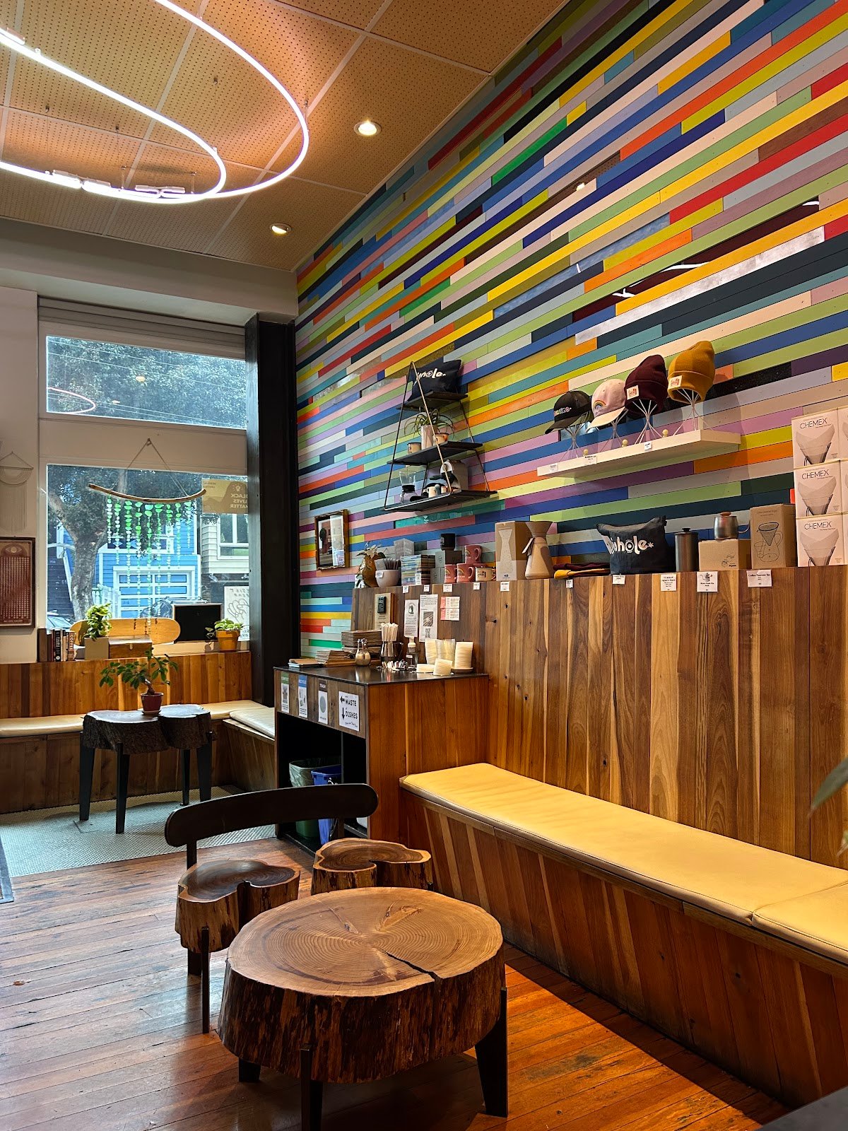 Pinhole Coffee specialty coffee shop in San Francisco - photo 3