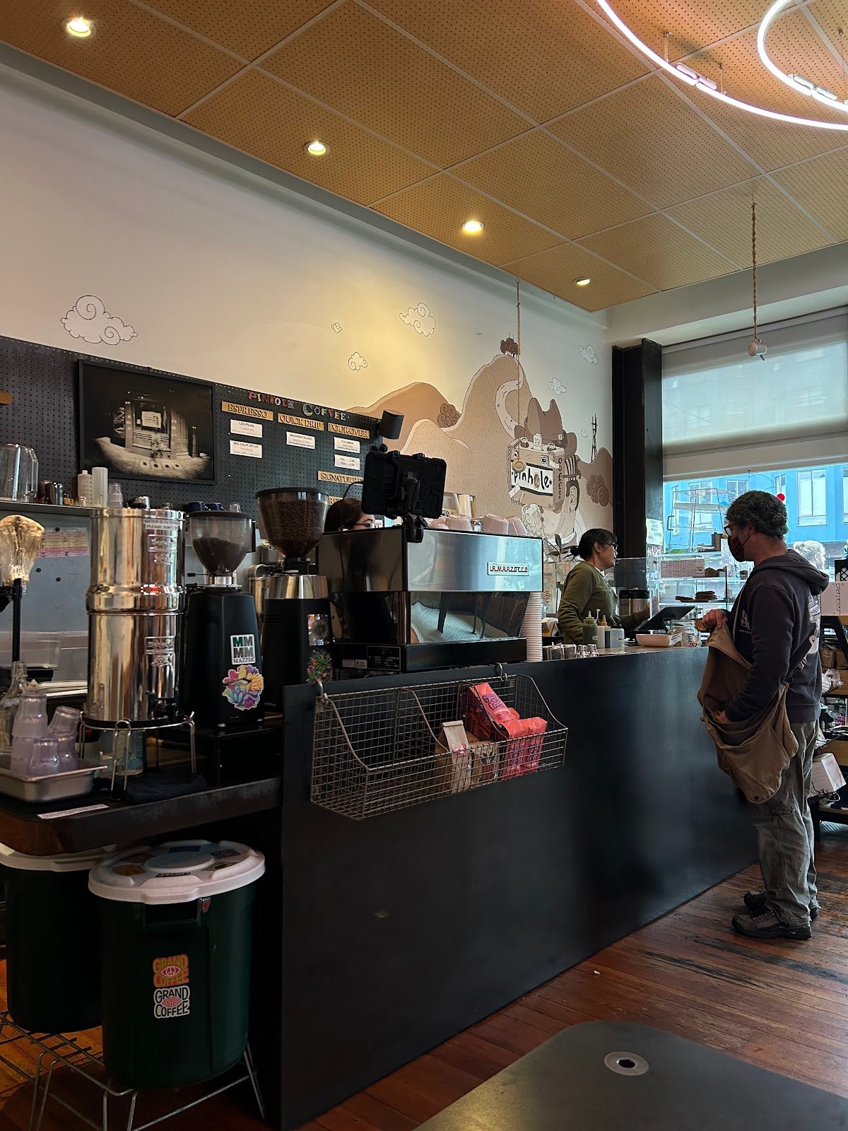 Pinhole Coffee specialty coffee shop in San Francisco - photo 6