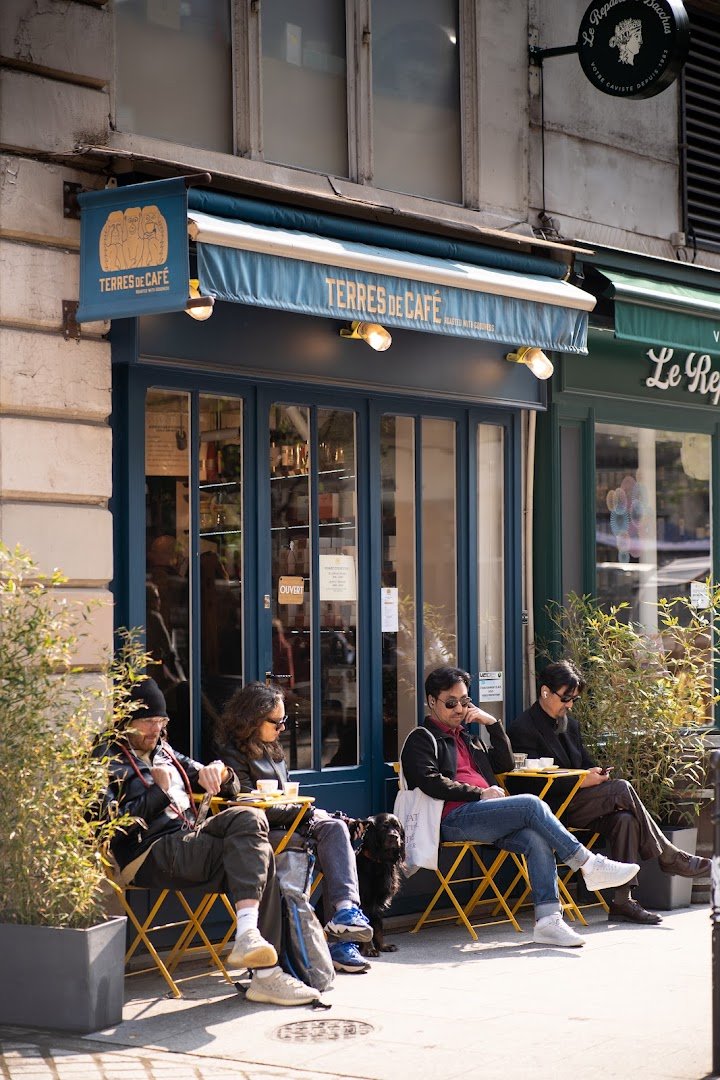 Terres de Café specialty coffee shop in Paris - photo 2