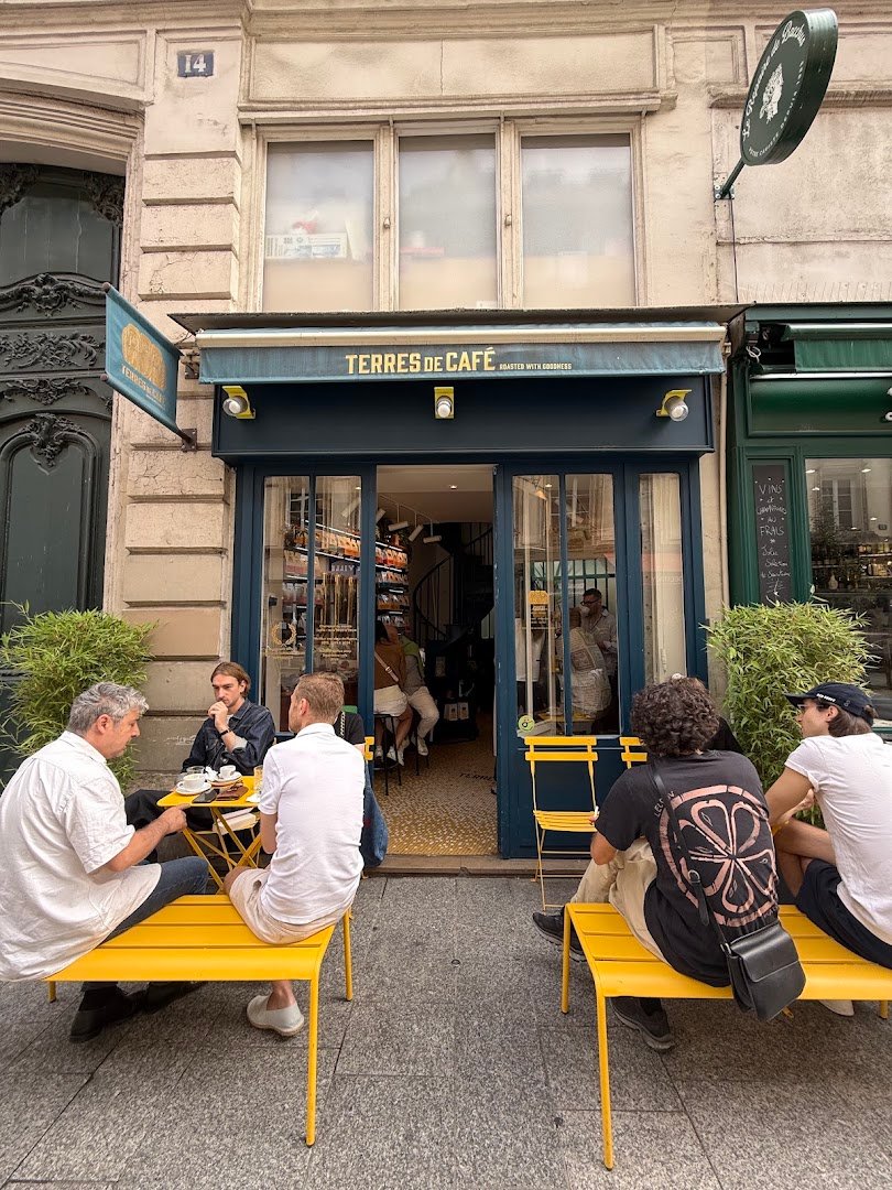Terres de Café specialty coffee shop in Paris - photo 5
