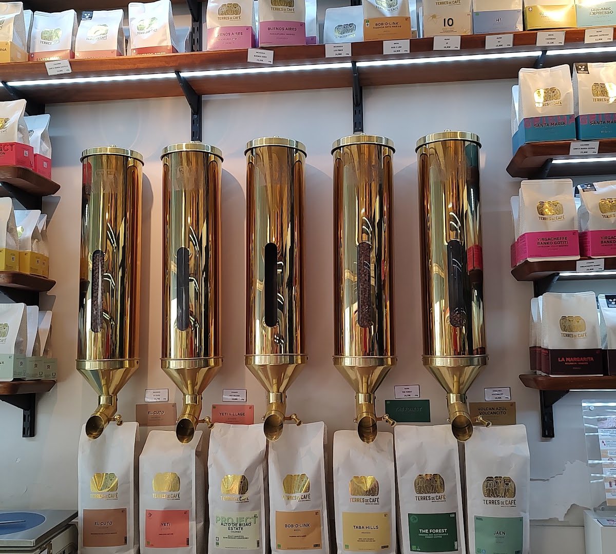 Terres de Café specialty coffee shop in Paris - photo 10