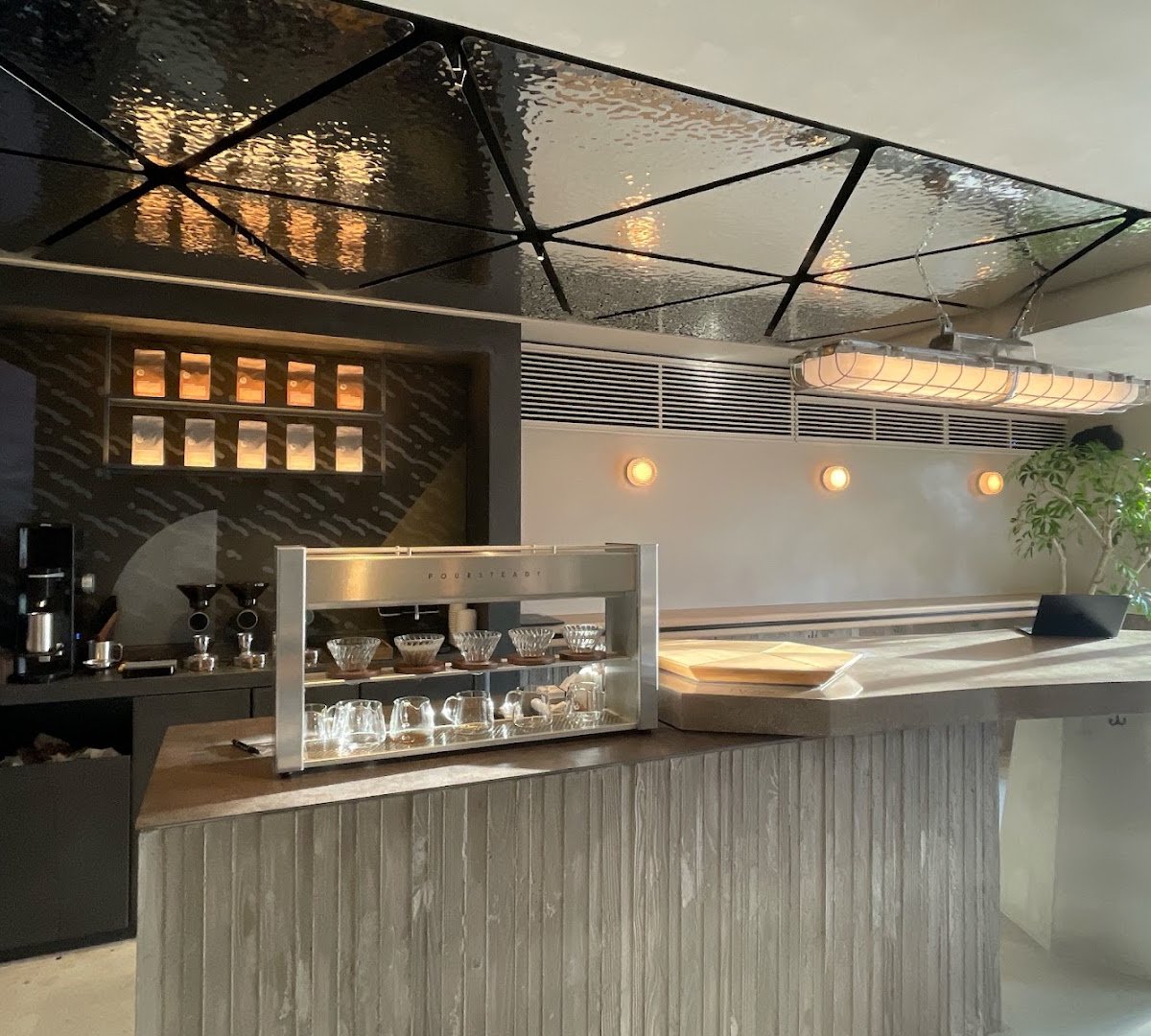 flow by nozy coffee specialty coffee shop in Kyoto - photo 2