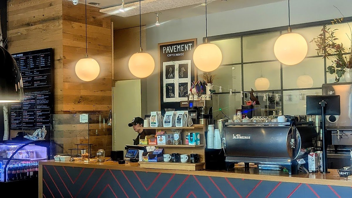 Pavement Coffeehouse - Fenway specialty coffee shop in Boston - photo 3