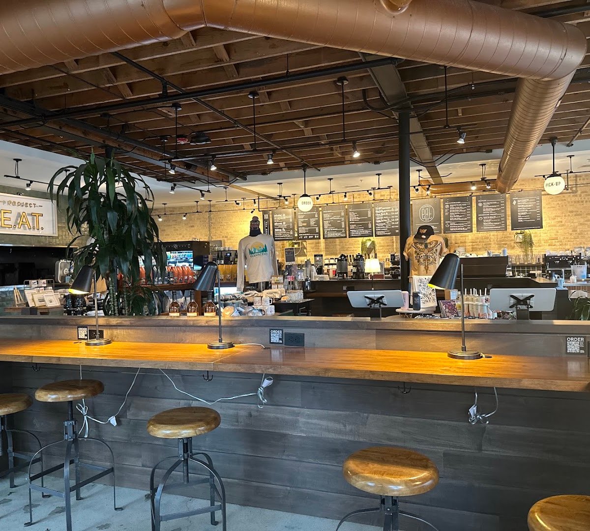 Interior of Stone Creek Coffee - Whitefish Bay Cafe & Kitchen, specialty coffee shop in Milwaukee