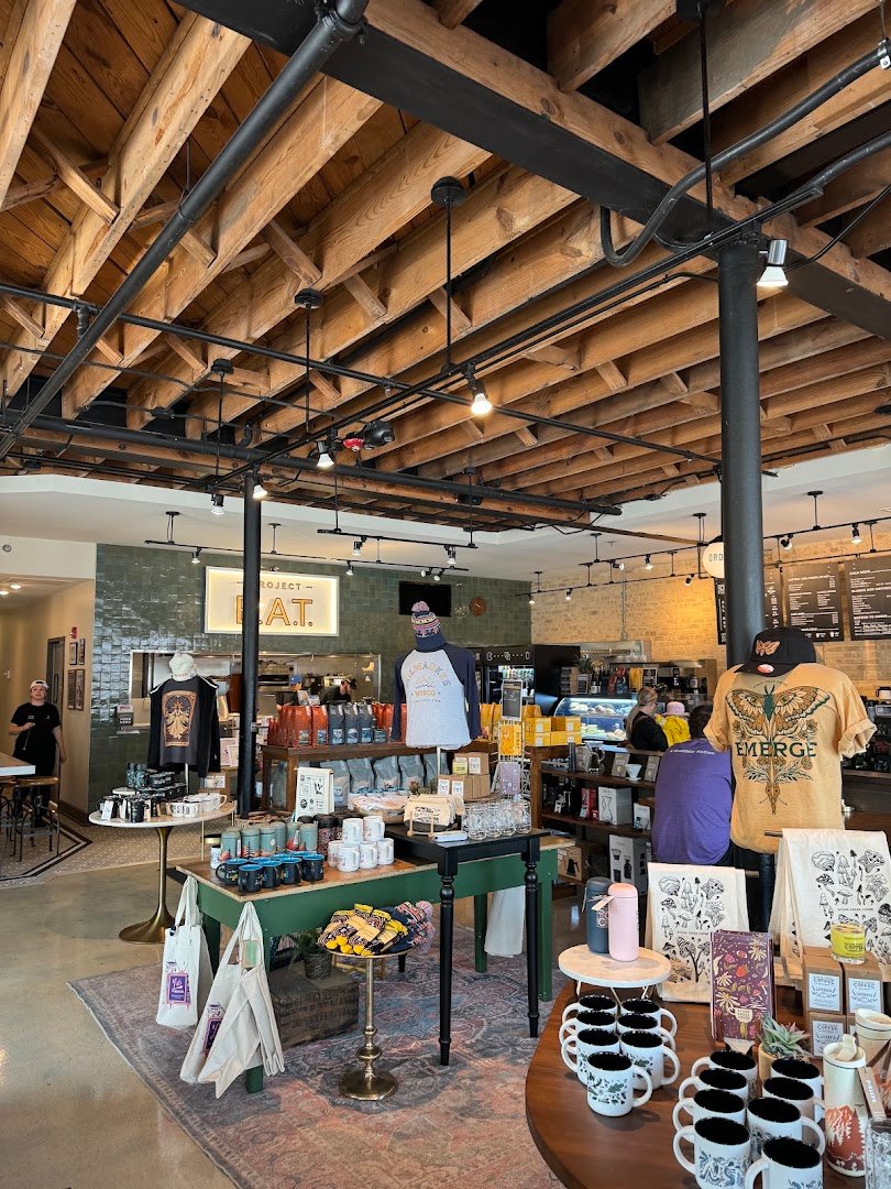 Interior of Stone Creek Coffee - Whitefish Bay Cafe & Kitchen, specialty coffee shop in Milwaukee