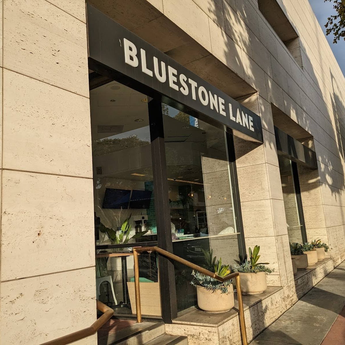 Bluestone Lane Westwood Coffee Shop specialty coffee shop in Los Angeles - photo 13