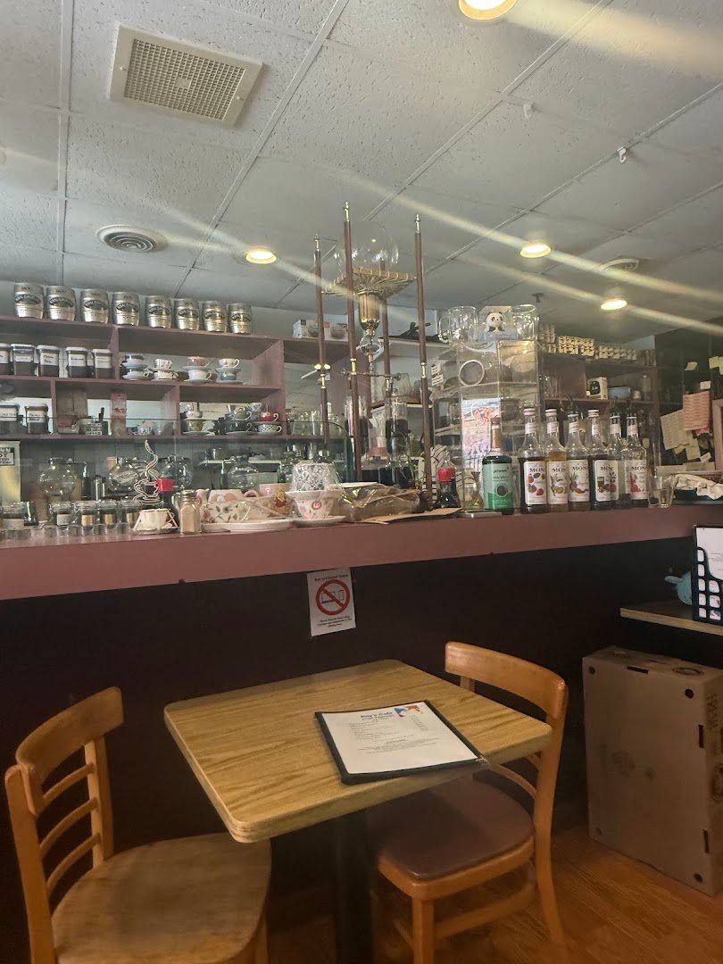 Interior of Ray's Cafe & Tea House, specialty coffee shop in Philadelphia