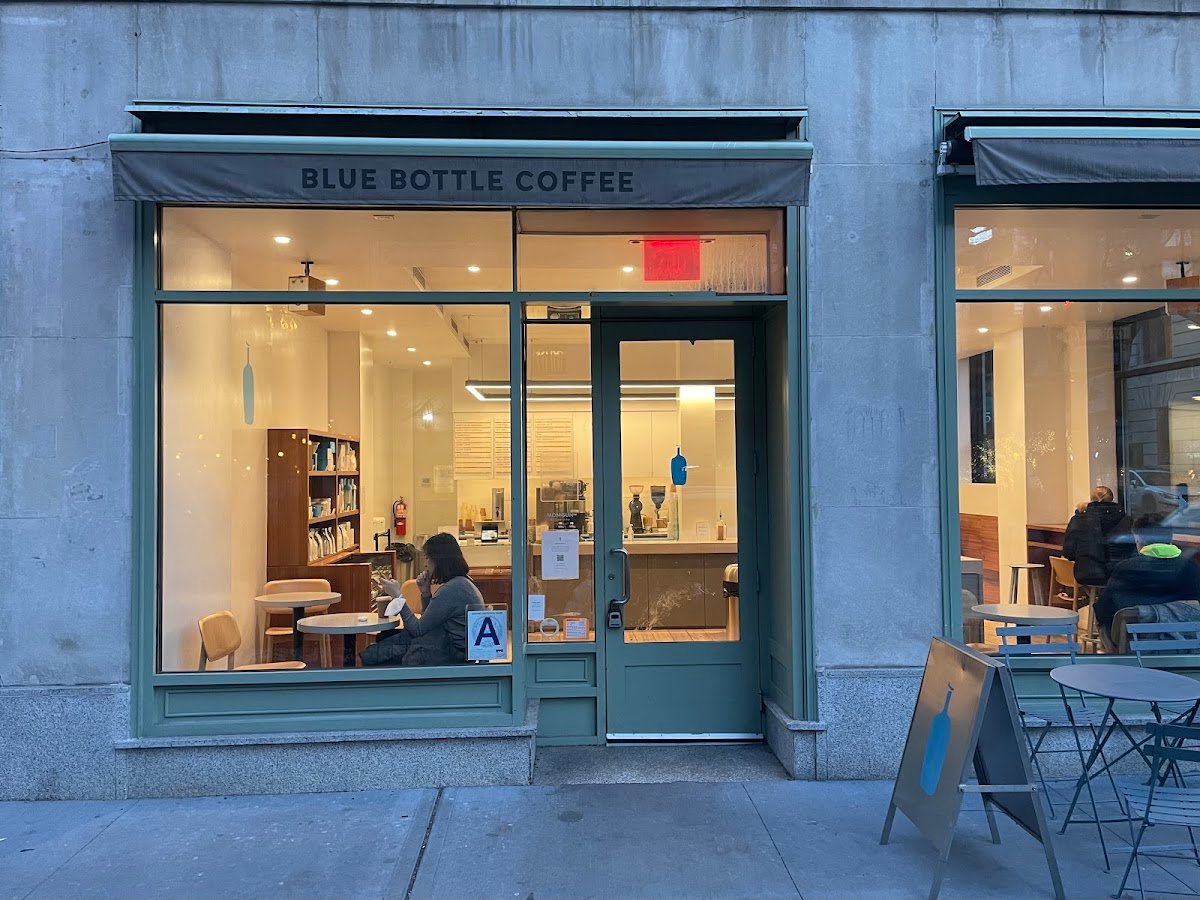 Blue Bottle Coffee specialty coffee shop in New York - photo 2