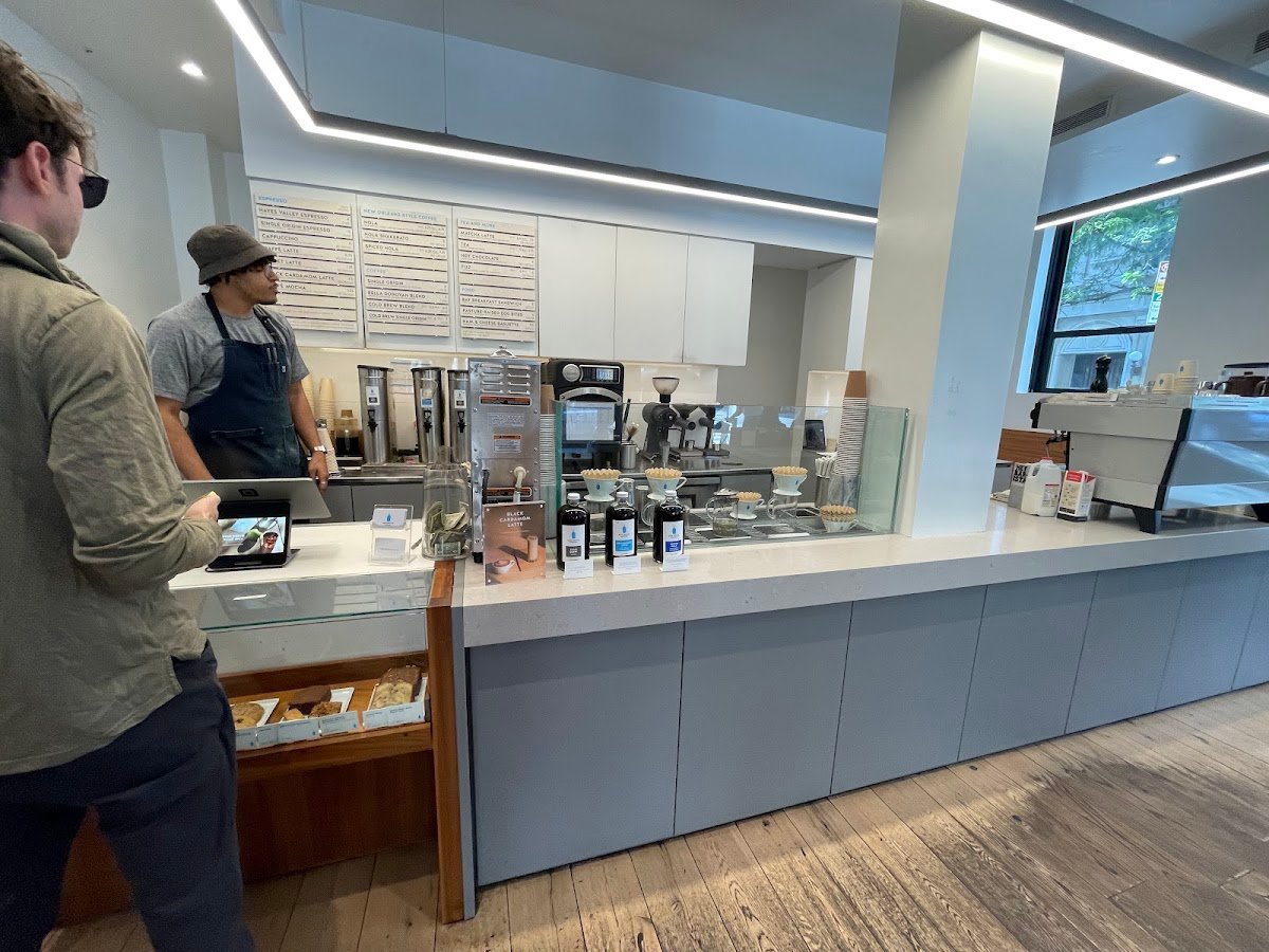 Blue Bottle Coffee specialty coffee shop in New York - photo 4