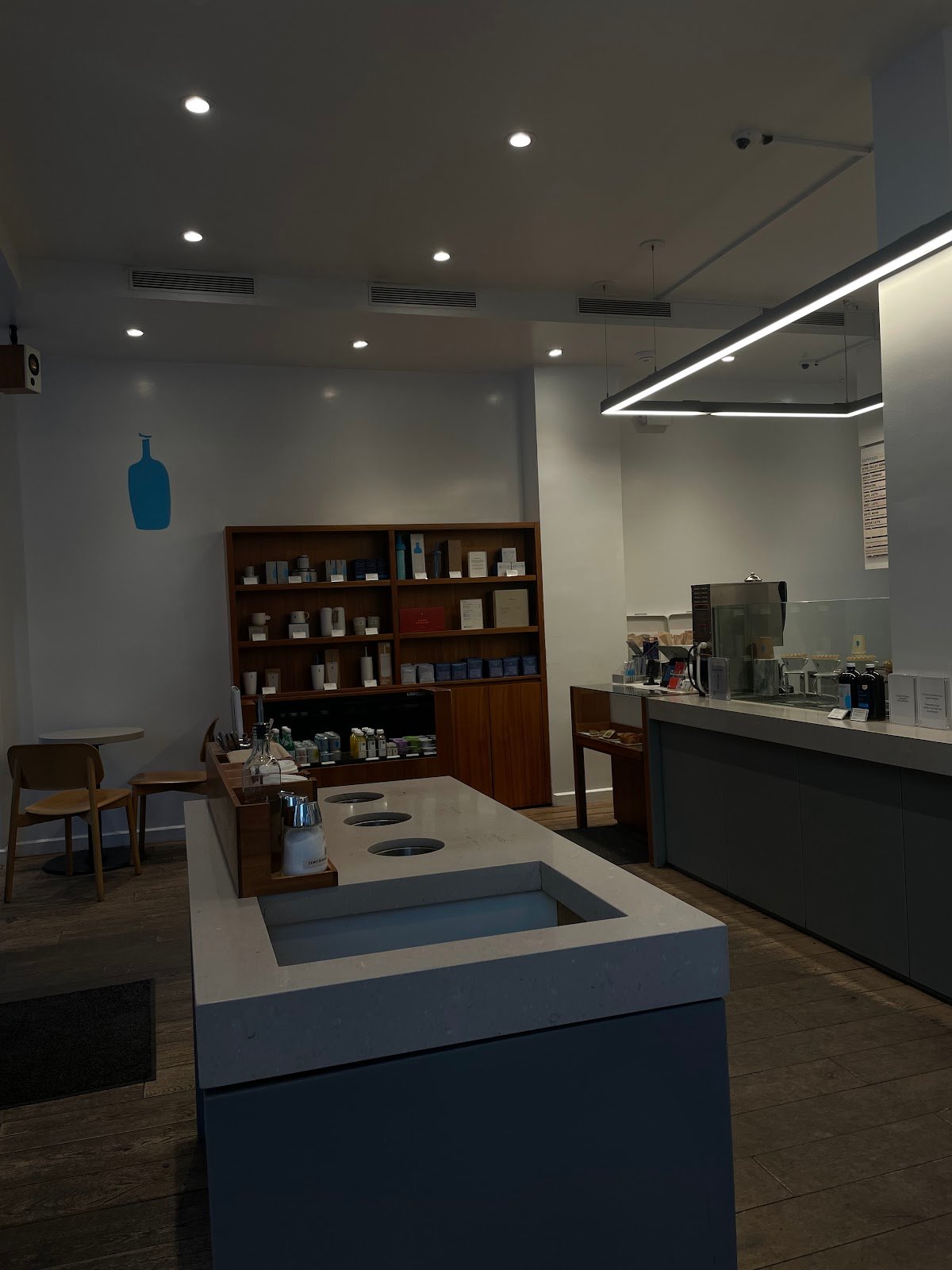 Blue Bottle Coffee specialty coffee shop in New York - photo 5