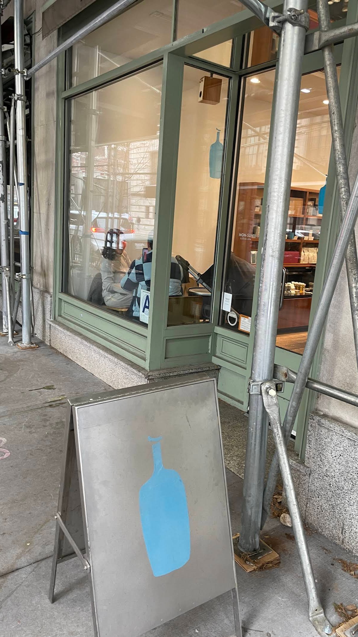 Blue Bottle Coffee specialty coffee shop in New York - photo 8