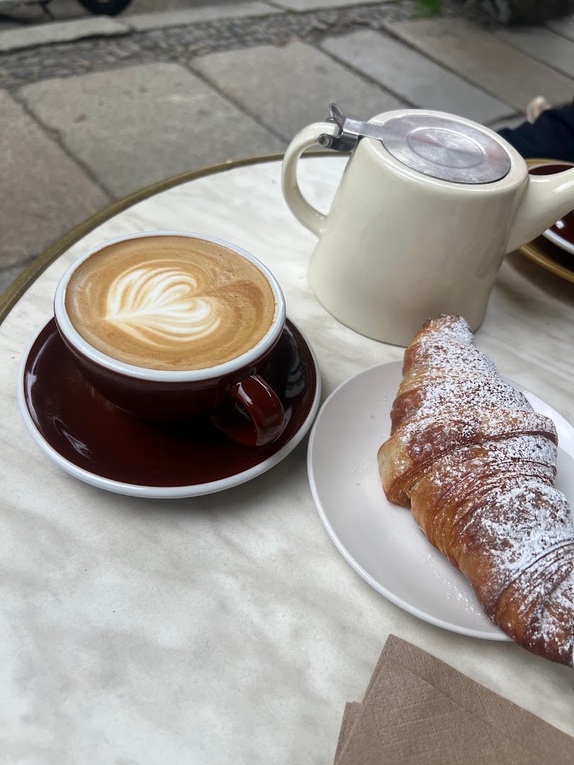 FREA Bakery & Cafe specialty coffee shop in Berlin - photo 6