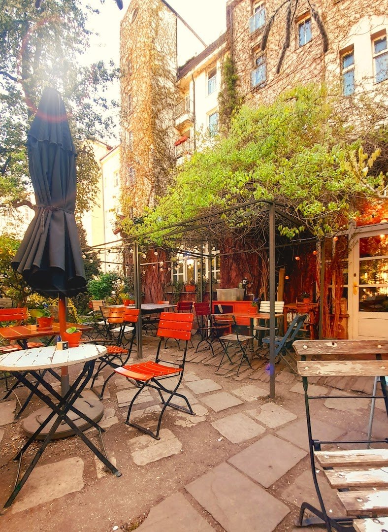 Storefront of Cukrárna Alchymista, specialty coffee shop in Prague
