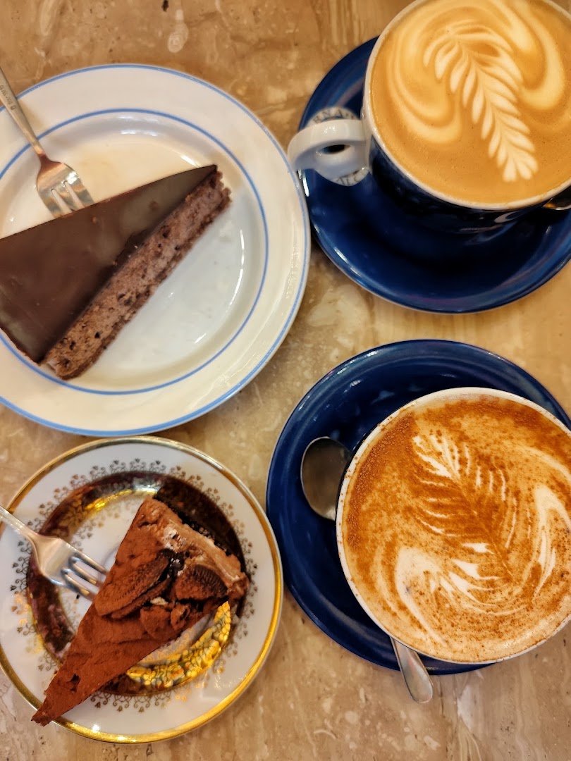 Coffee at Cukrárna Alchymista, specialty coffee shop in Prague