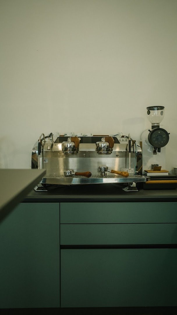 Interior of Wildkaffee Austria Showroom, specialty coffee shop in Vienna