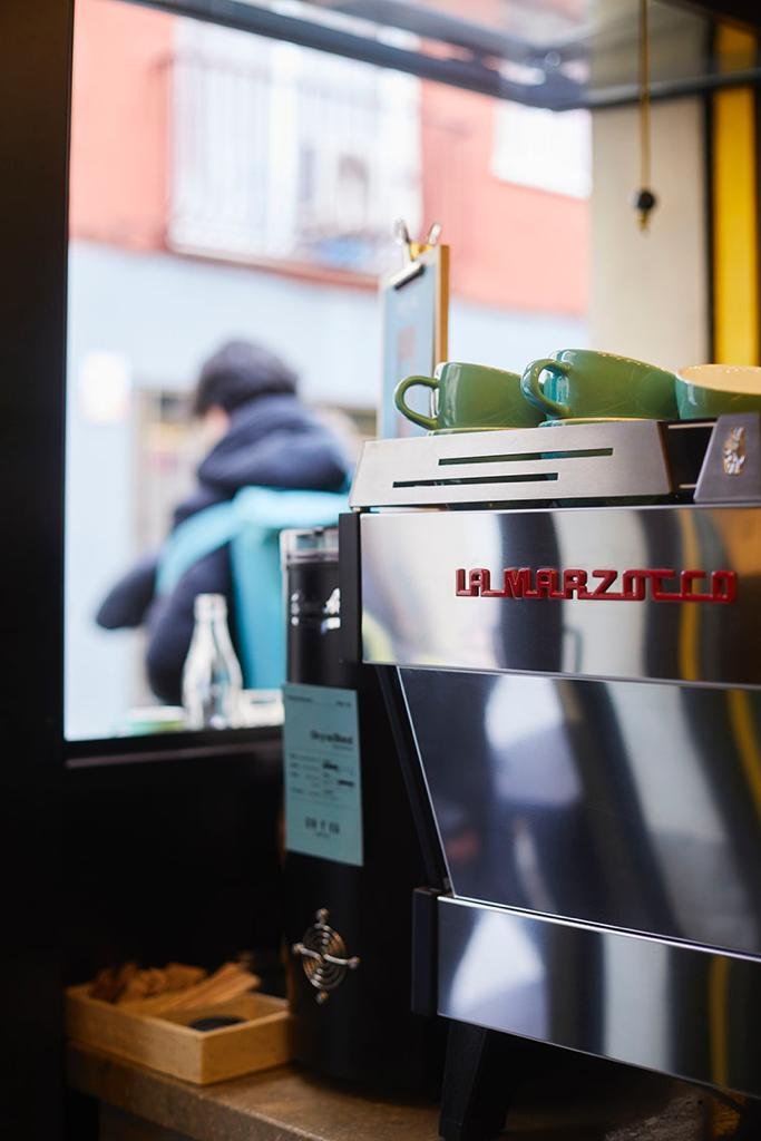 ONYVA COFFEE LES CORTS | Cafe de Especialidad | Coffee Roaster propio specialty coffee shop in Barcelona - photo 6