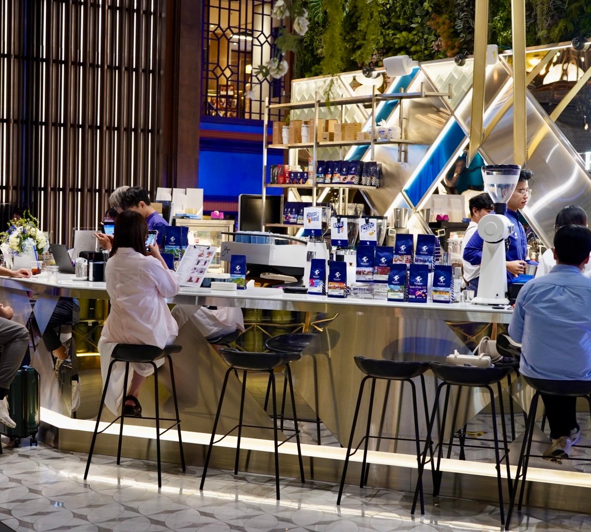 Pacamara Coffee Roasters ICONSIAM specialty coffee shop in Bangkok - photo 6
