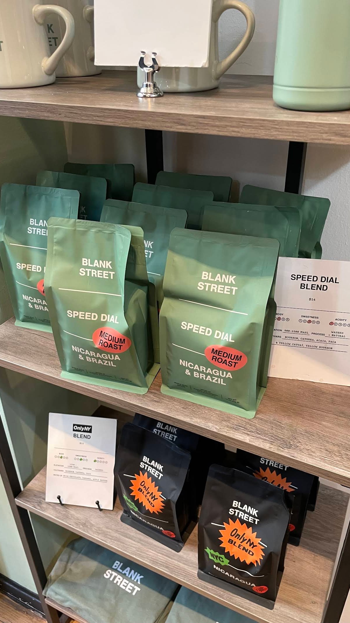 Blank Street specialty coffee shop in New York - photo 9